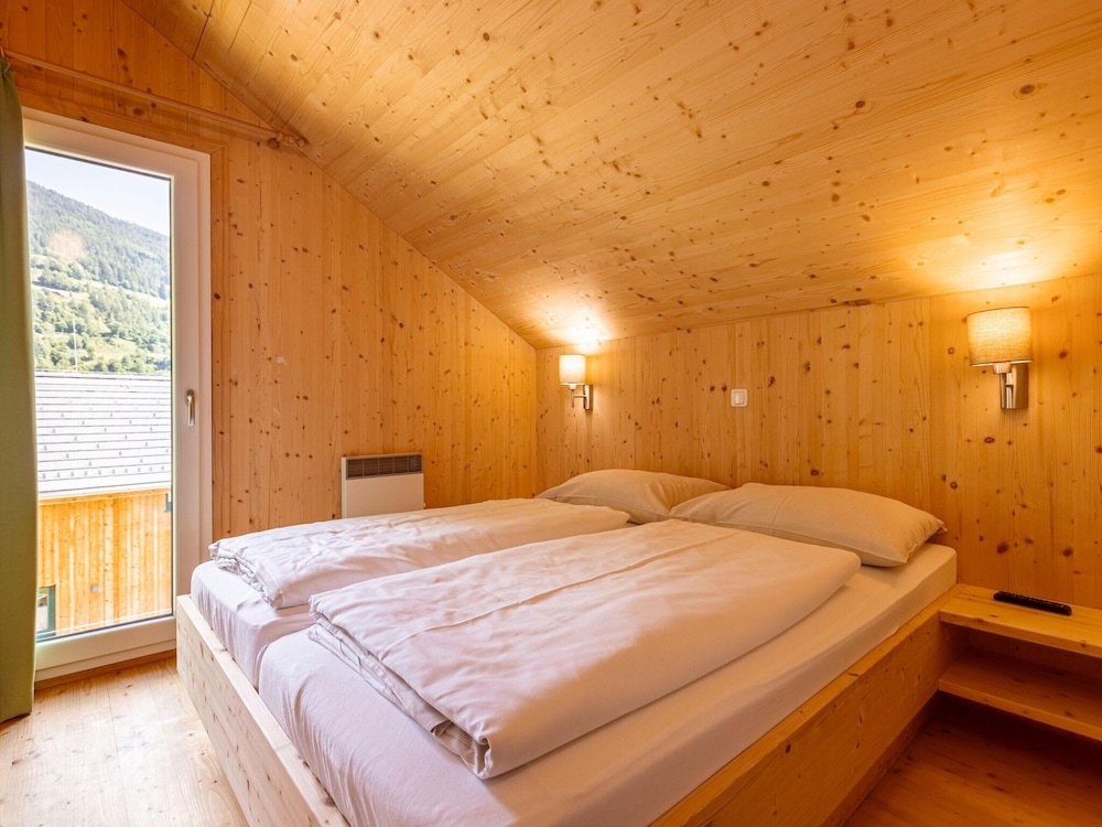 Modern Chalet With Infrared Sauna