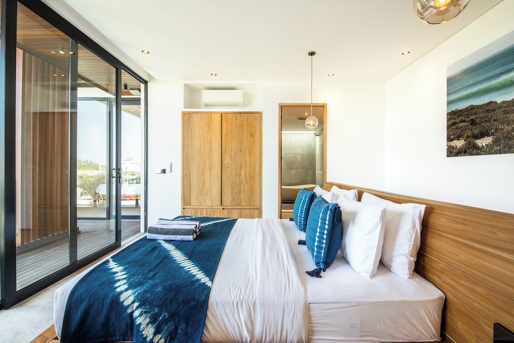 Elegant 5BR Villa Retreat Steps From Canggu Beach