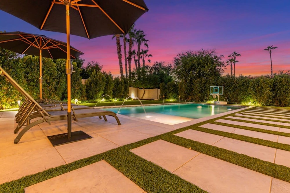 Anderson LUX Estate Private Bar Pool Sleeps 12