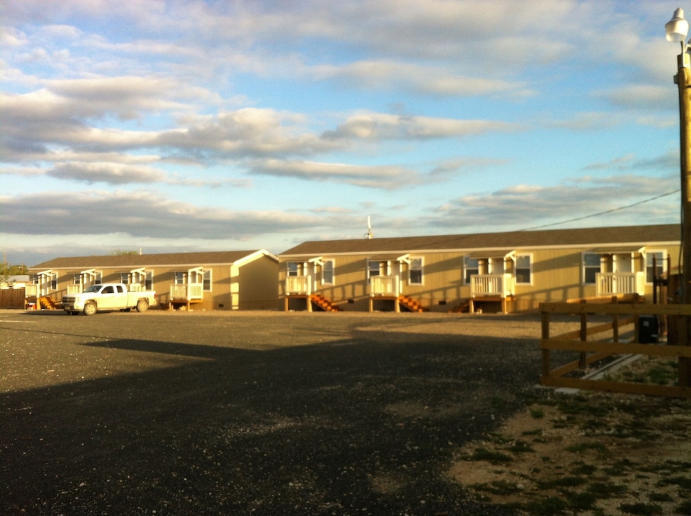 Desert Meadow Lodge