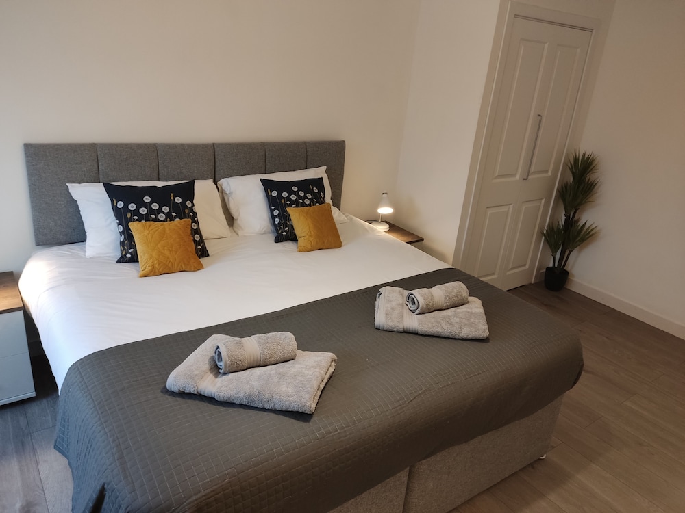 3-bed Cottage - Fast Wifi-big Garden - Town Centre