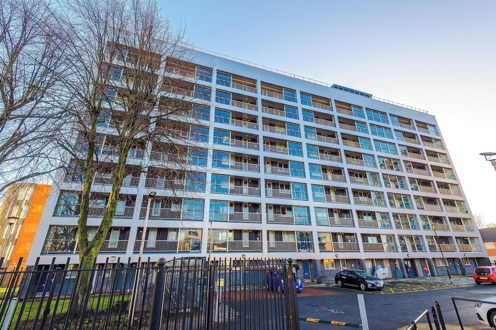 Modern 1 Bed - Close to City Centre