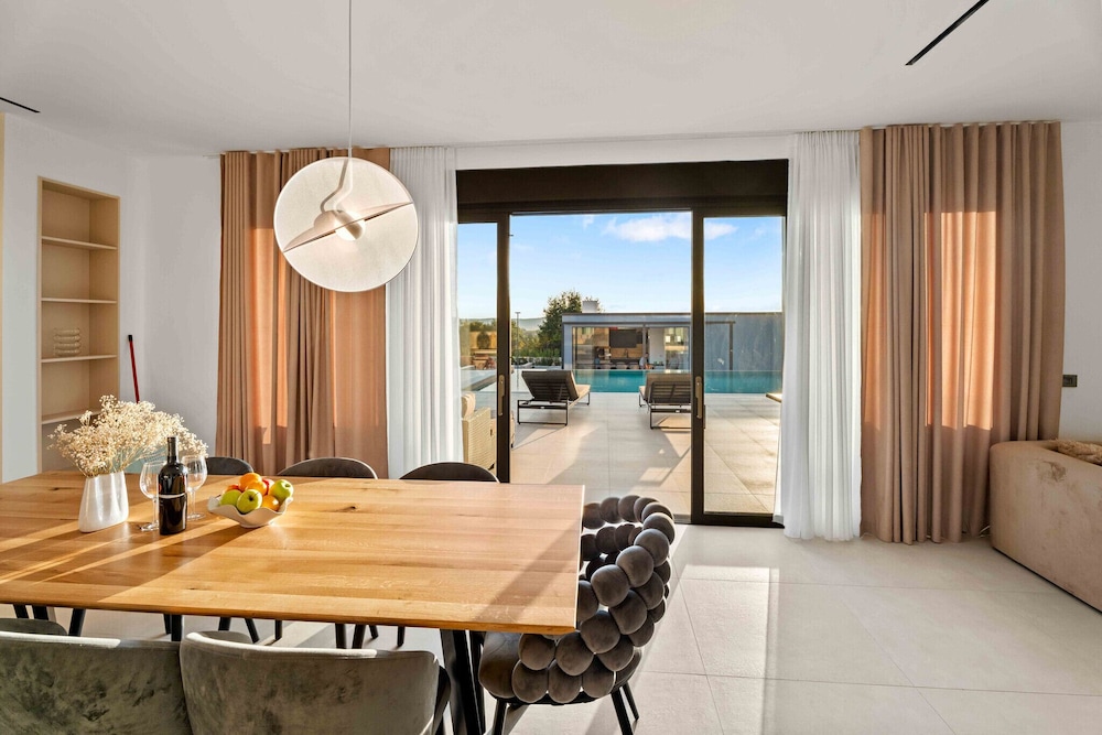 Villa Freedom