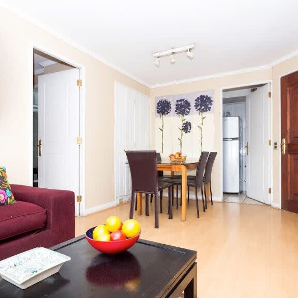 Carmencita St I Classic 1 Bedroom Apartment in El Golf