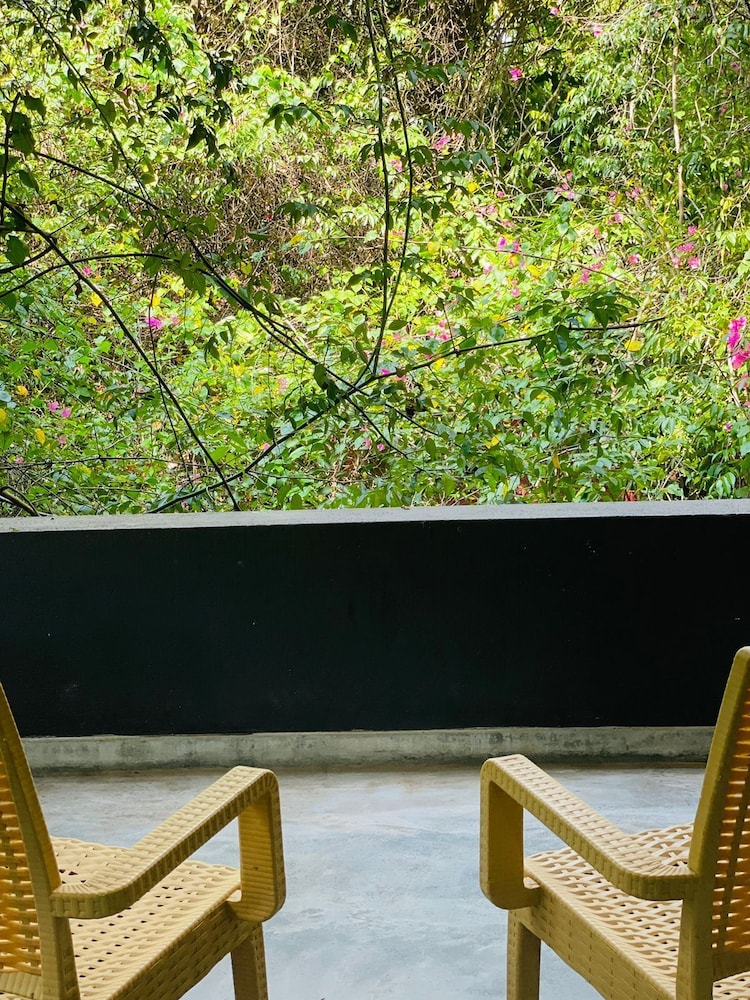 Villa Tambaka Retreat