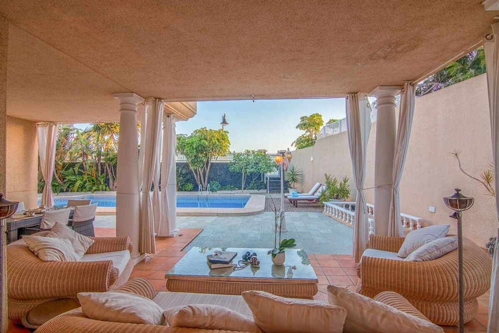 Bayside Concha House Beachfront Oasis With Heated Pool