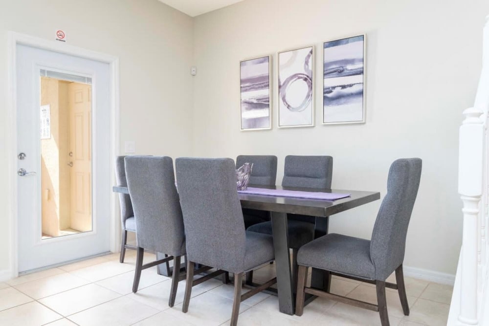 Amazing 5BR Private Pool Lakeview Near Disney