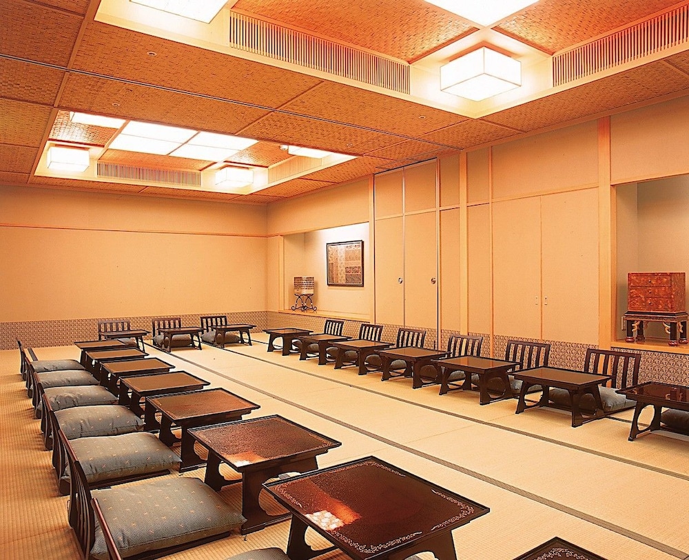 meeting & event spaces