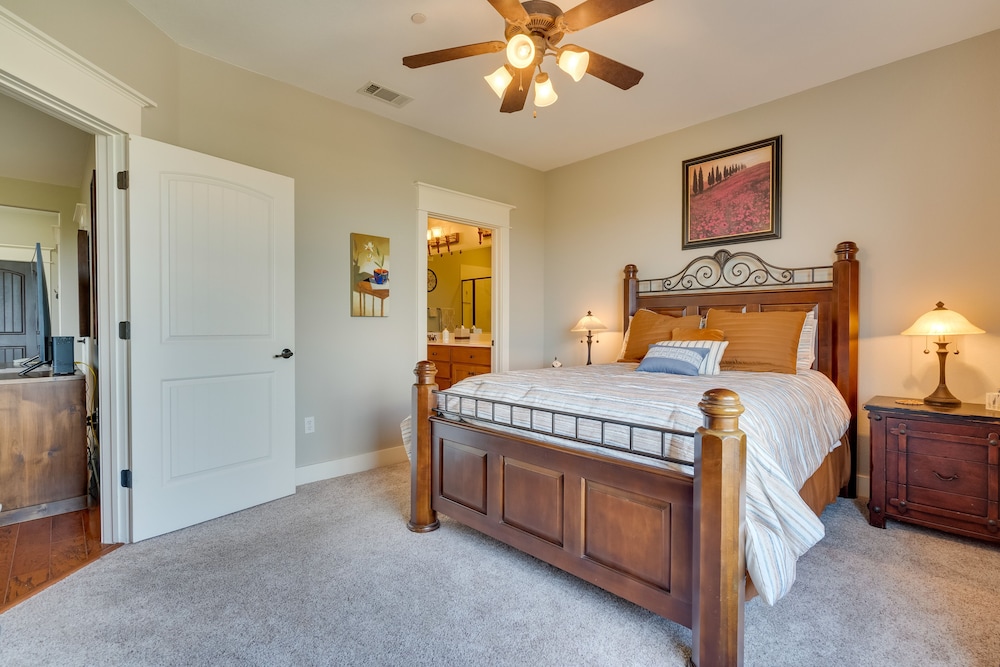 Jonestown Condo on Lake Travis w/ Community Pool! - Property Image 21