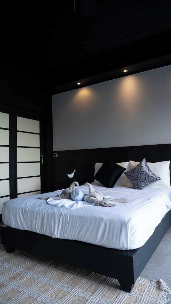 Jaokhun Hilltop Kamala Phuket