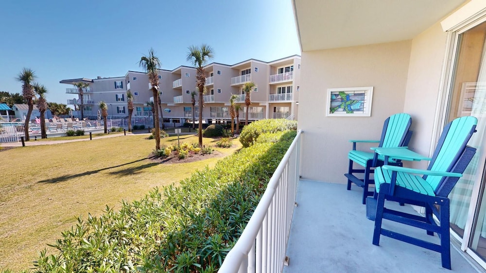 Tybee Beach Club 113 by Tybee Vacation Rentals