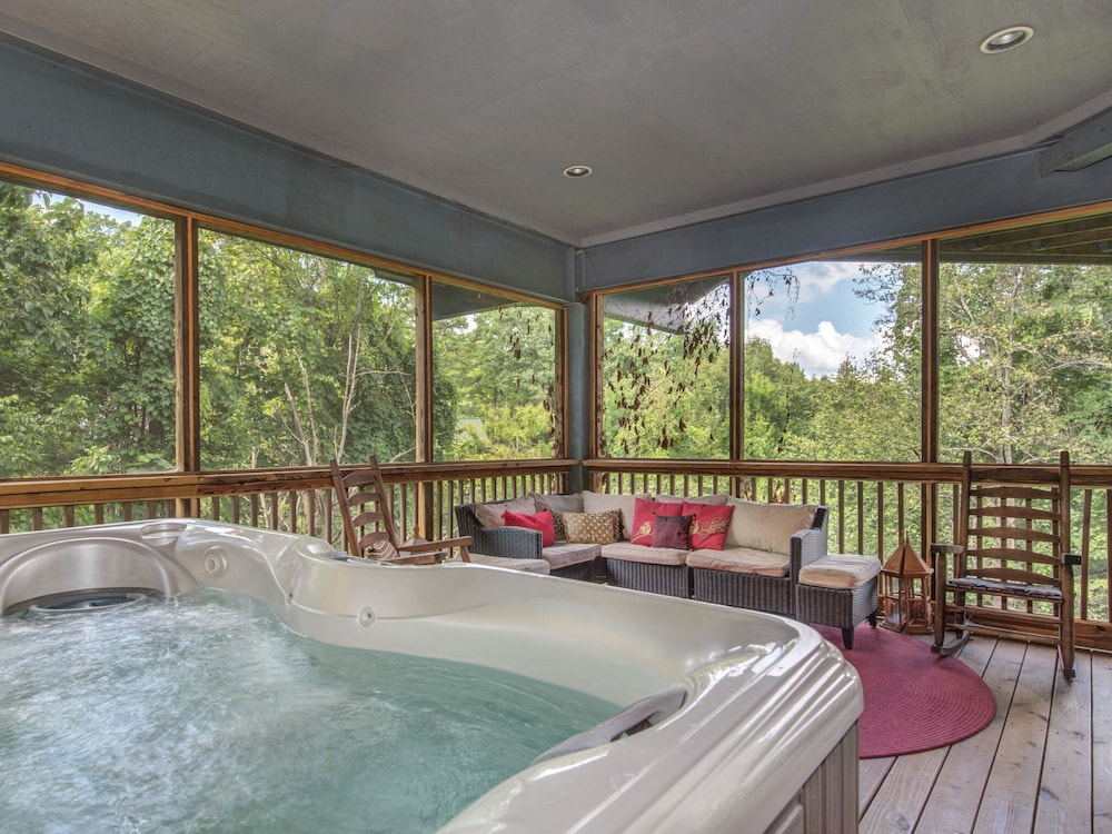 Birdsong by Jackson Mountain Rentals