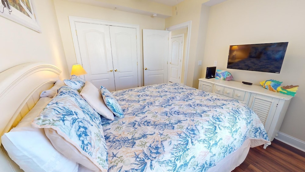 Beach House 2 by Tybee Vacation Rentals