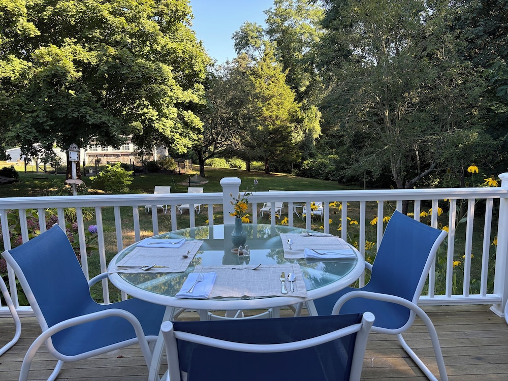 Sea Meadow Inn