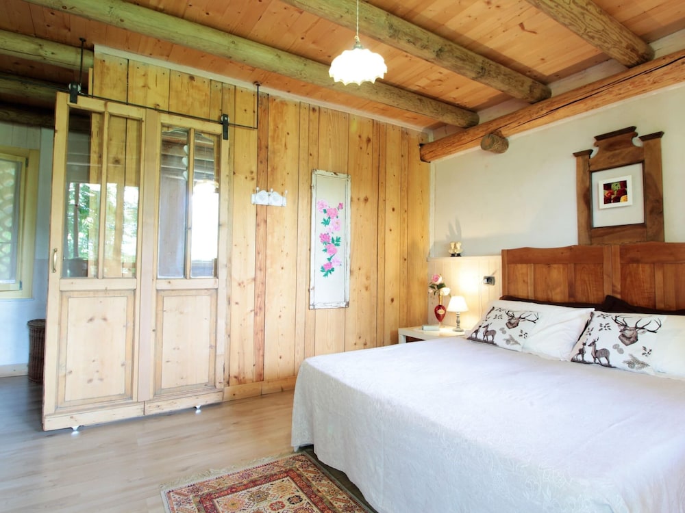 Holiday Home in Feltre With Garden BBQ view 3