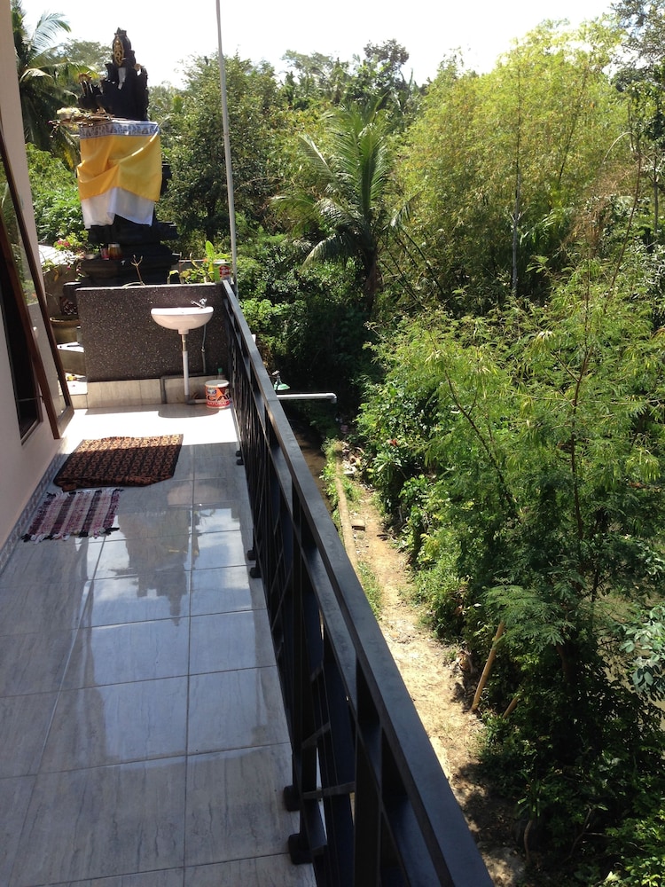 Cebluk Sari Homestay