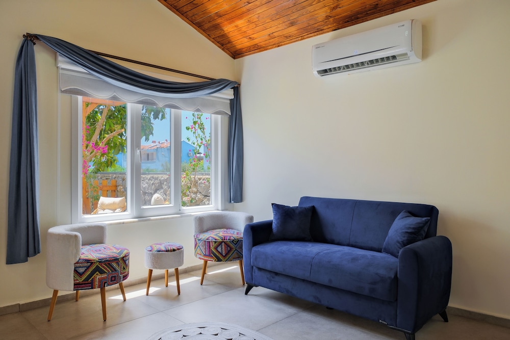 Larimar Suite Otel - Image 28