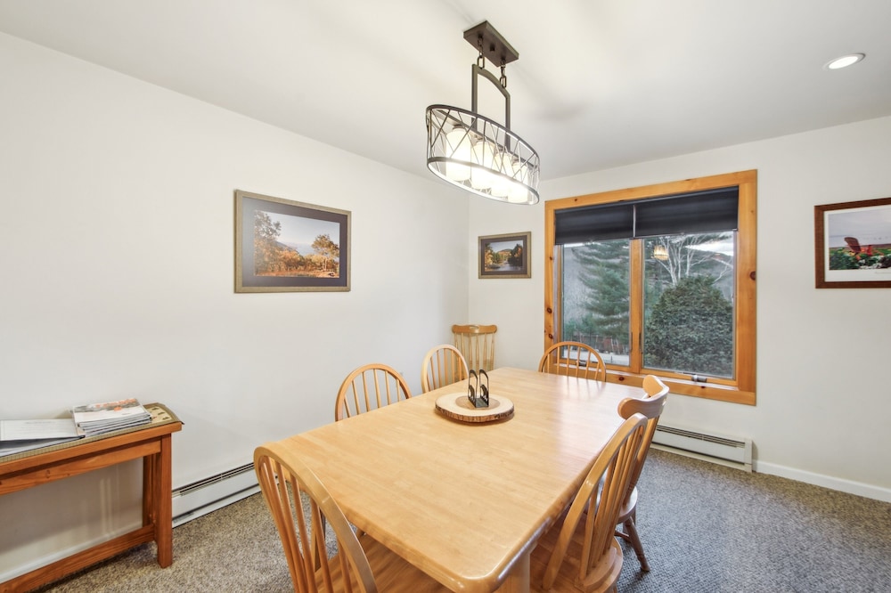 Tahawus 74I - A Cozy Adirondack Retreat 2 Bedroom Townhouse by The Summit at Gore Mountain