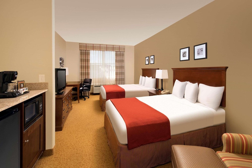 Country Inn Suites by Radisson, Houston Intercontinental Airport East, TX - Property Image 19