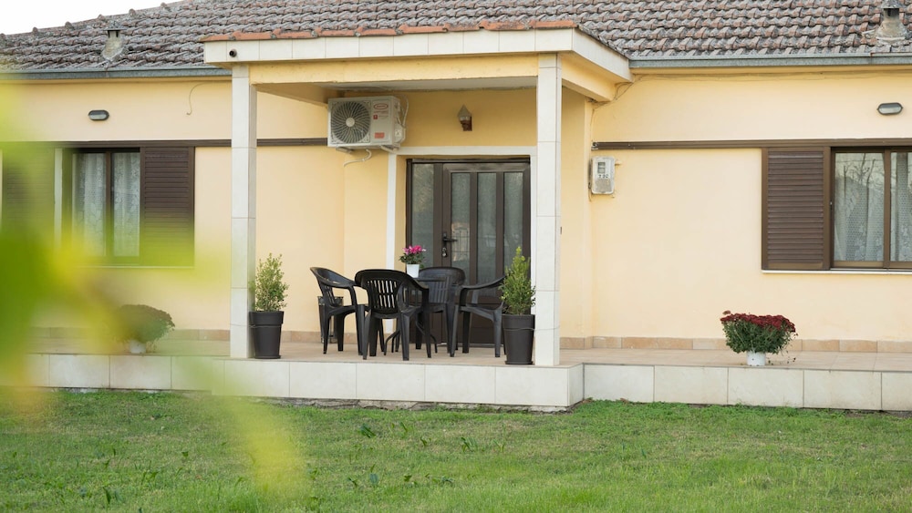 Garden Paradise in Megalochori Trikala view 4