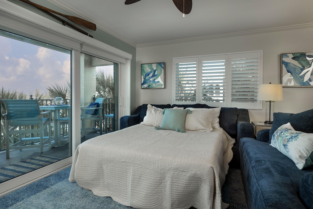 Land's End 4-306 Bay Front - Premier
