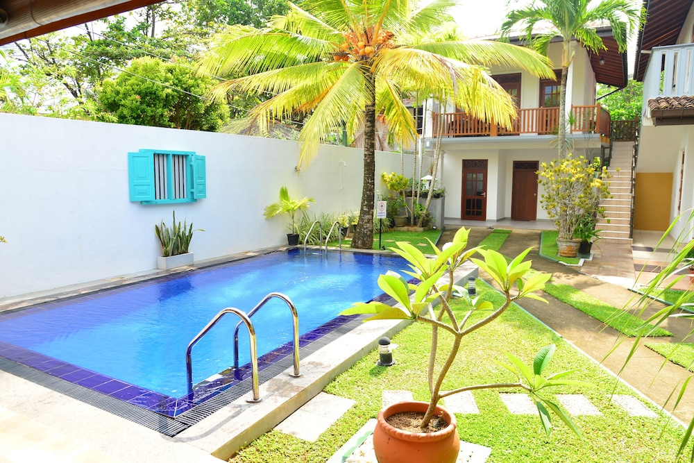 Surf Villa