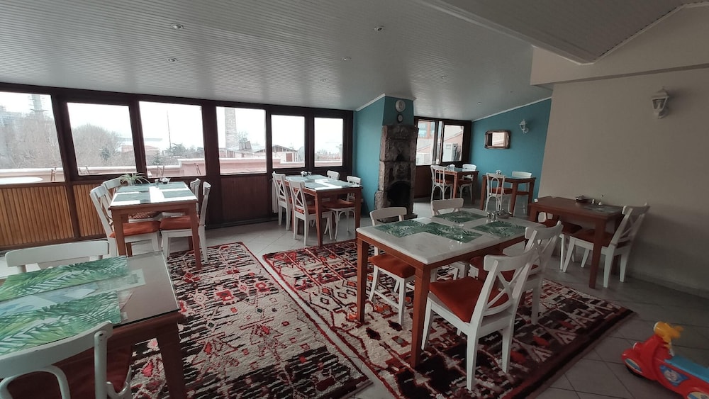 Hotel Turkoman becomes Turkoman Otel. - Image 28