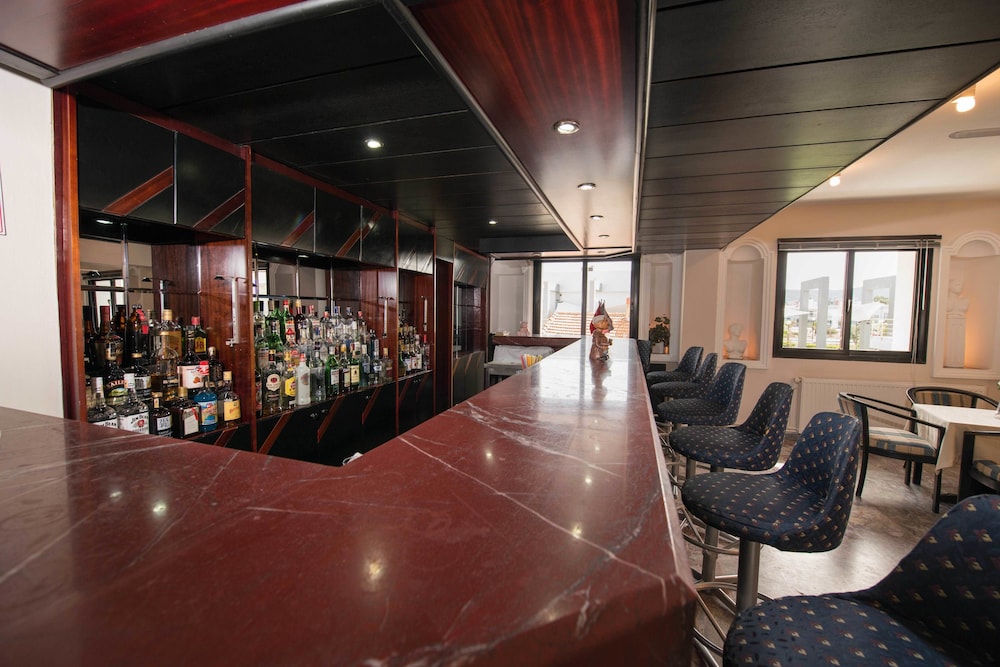 Ileri Otel & Daireler - Image 33