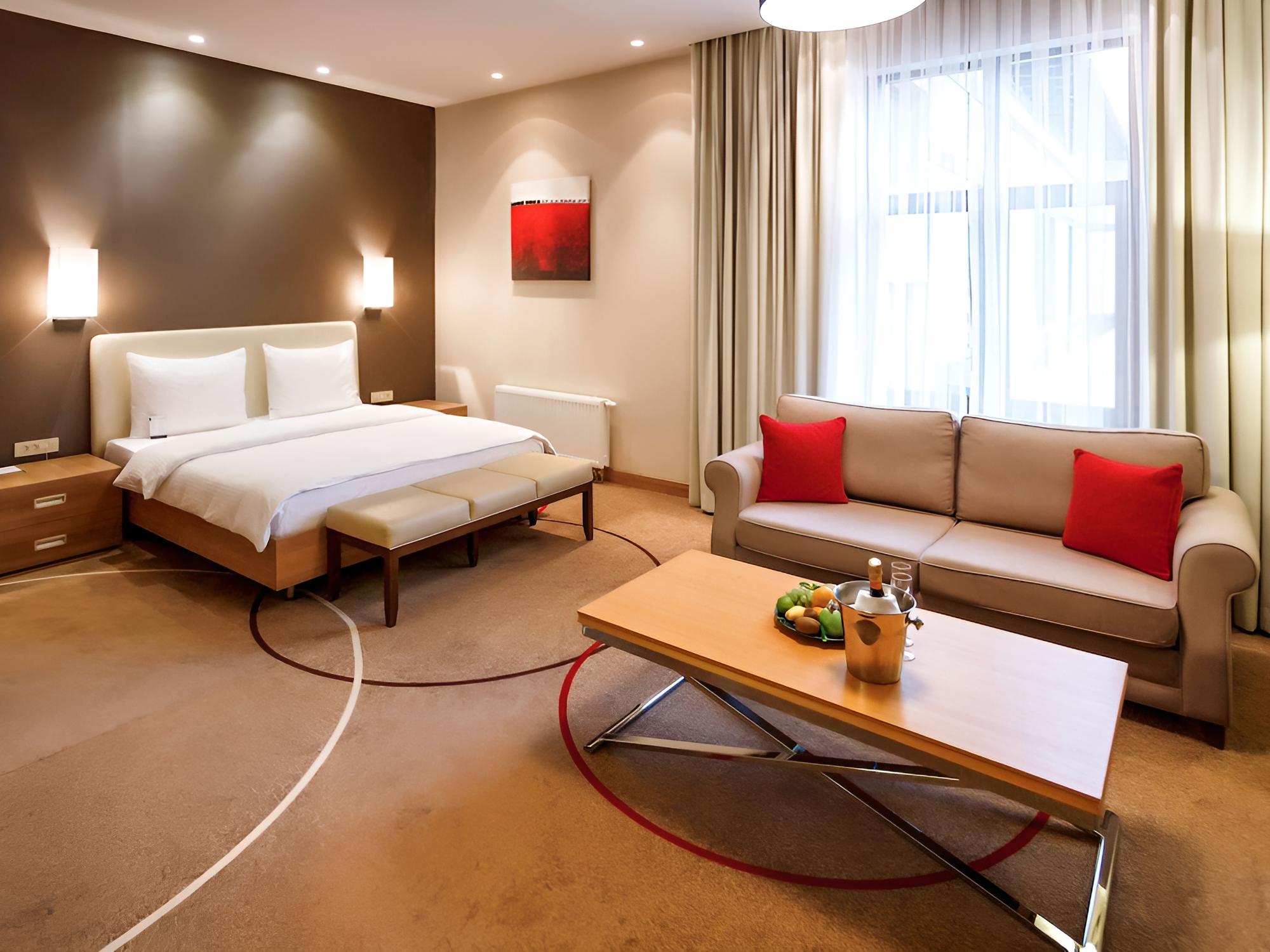 Panorama By Mercure