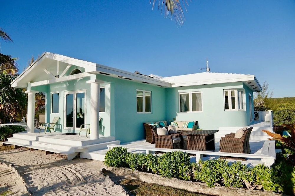 Middle Cay Estate 7 Bedroom Estate