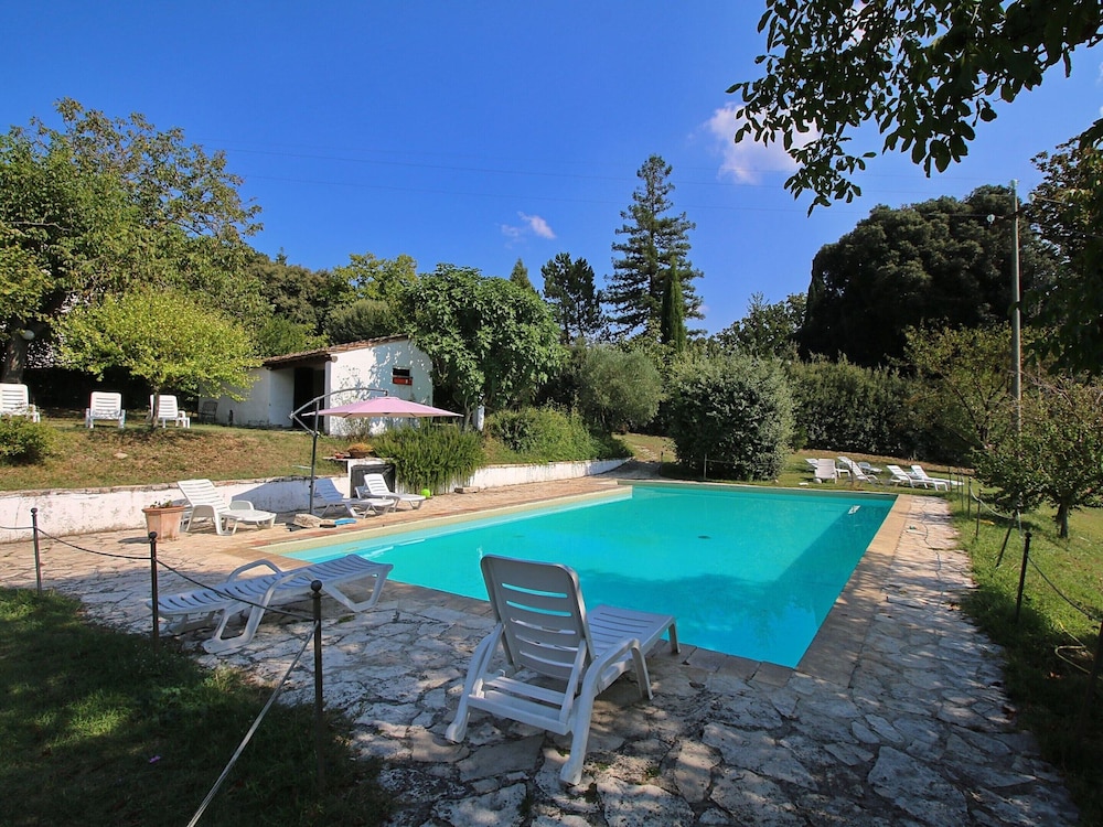 Farmhouse in Umbertide With Pool photo 2
