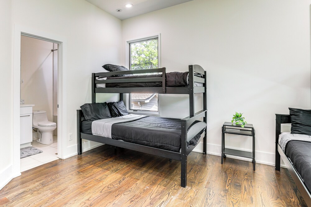 Luxe Buckhead Retreat 6 Mi to Dtwn Atlanta