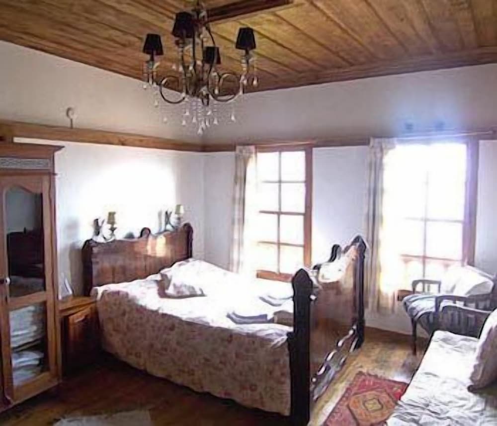 Photo 43