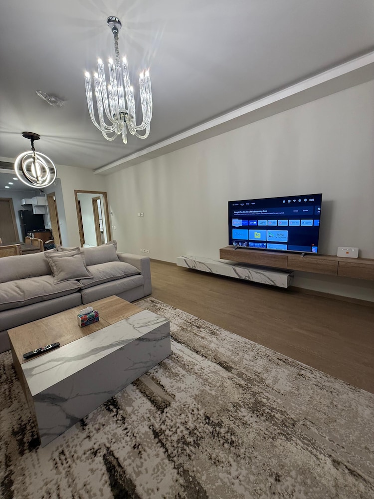 Alsawah Wide 3BR APT in aeon towers