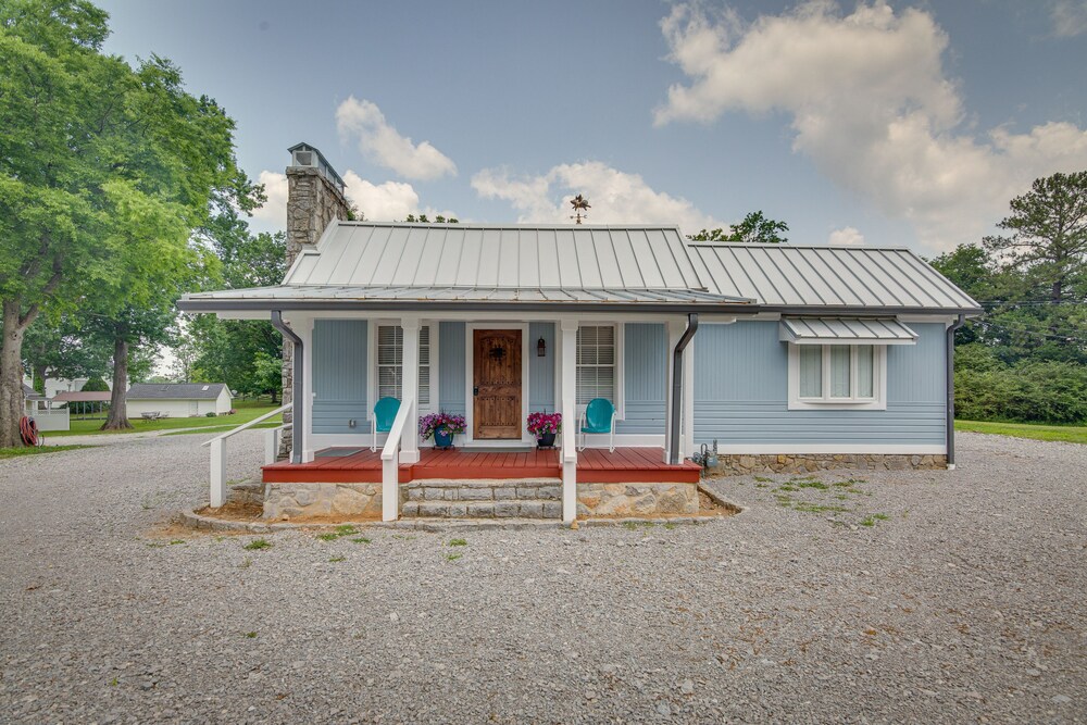 Lewisburg Home w/ City Park Views: Near Downtown! view 3
