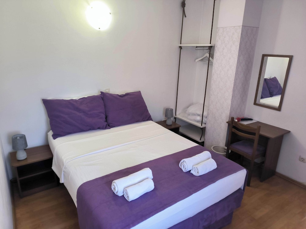 Omir Bed & Breakfast