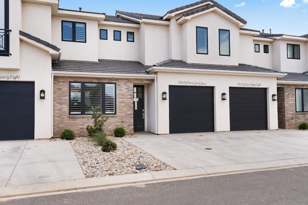 Hotel Magnolia - Image 1