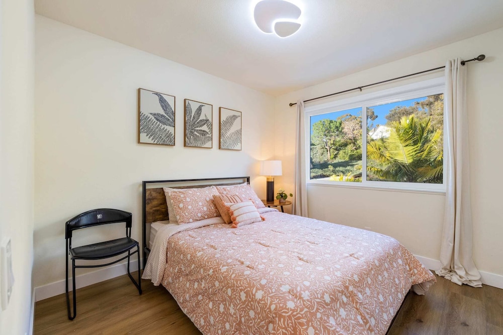 @ Marbella Lane - Cozy Gem Near Nature Trails