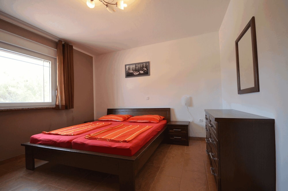 Apartments Komljen view 3