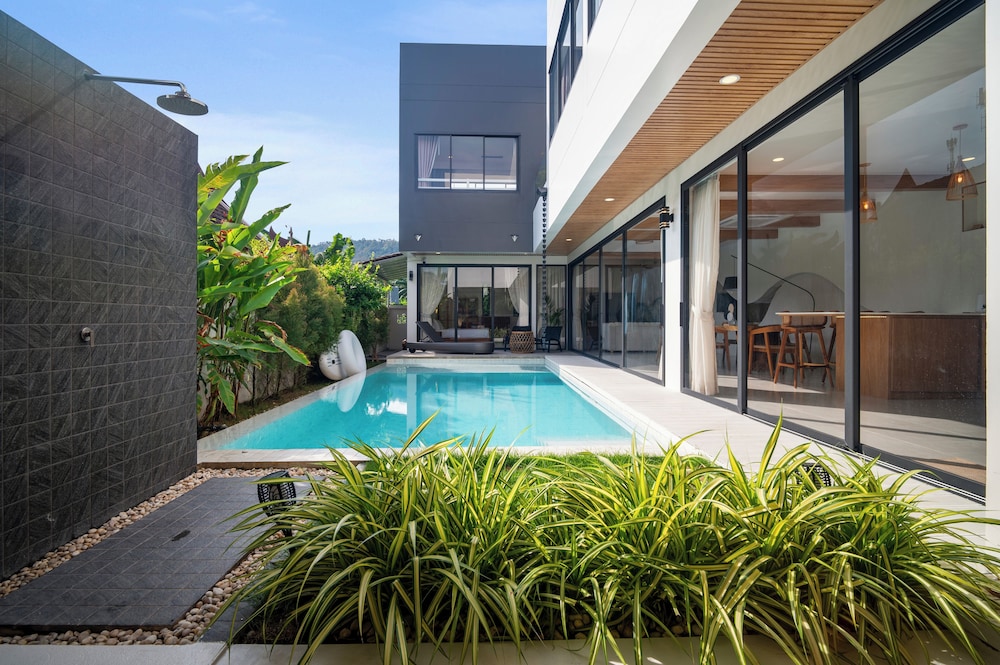 Family Oasis Pool & Beach Nearby V191