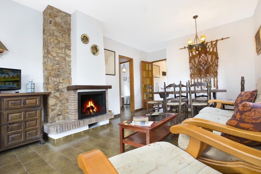Bravo in Llafranc With 3 Bedrooms and 1 Bathrooms