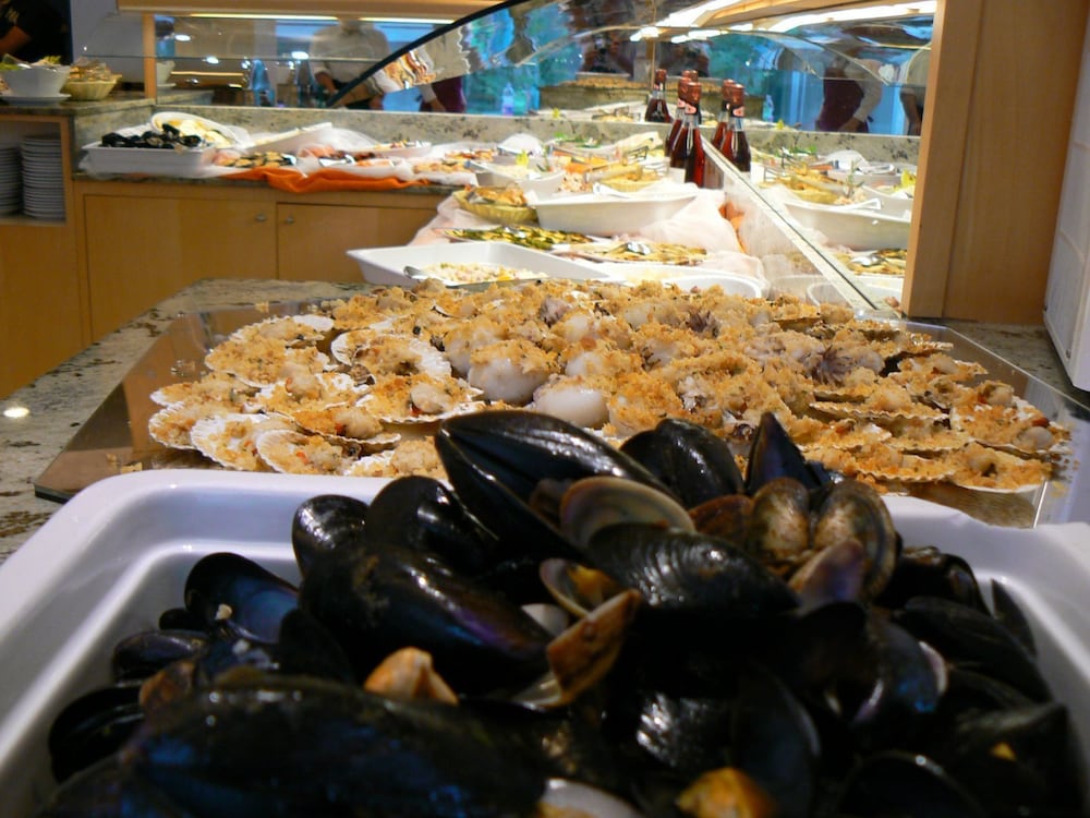 Food & Beverage