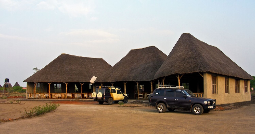 Euphorbia Safari Lodge view 3