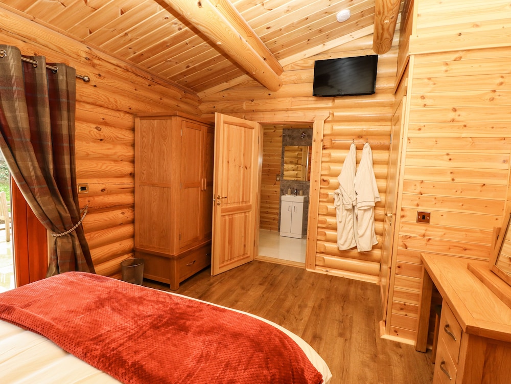 Oak Lodge
