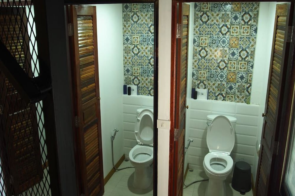 D Hub Hostel