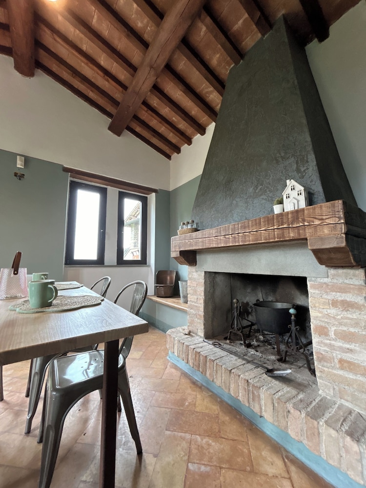 Podere Pietraluna