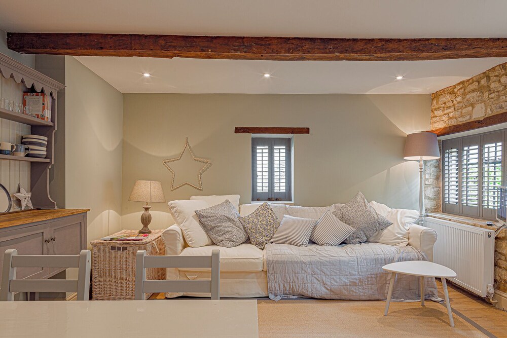 Mill House & Cottage - on Cotswold Way