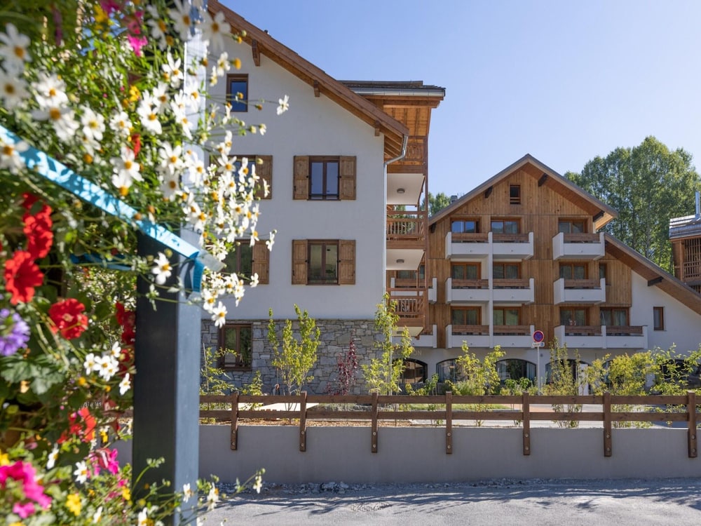 Chalet in Serre Chevalier With Family Fun