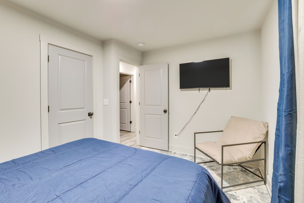 5 Mi to Cambridge Square: Ooltewah Getaway!
