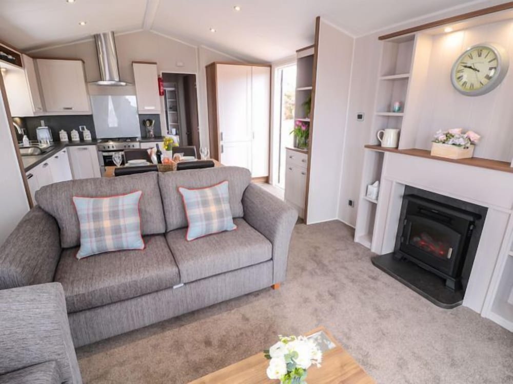Buttercup Lodge